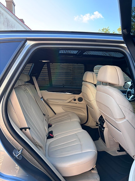 BMW X5 4 of 7