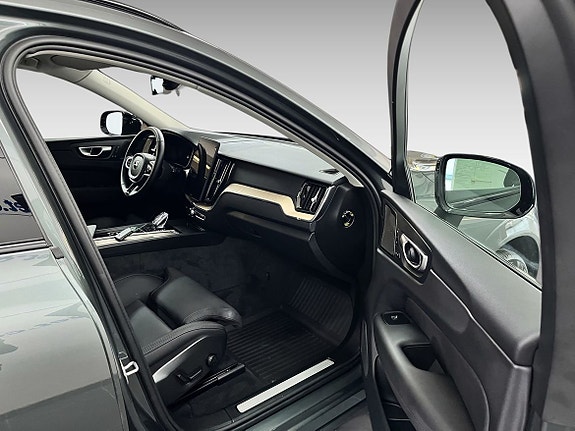 Volvo XC60 10 of 11