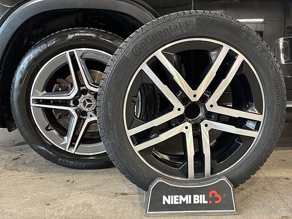 Mercedes-Benz GLB200 18 of 23