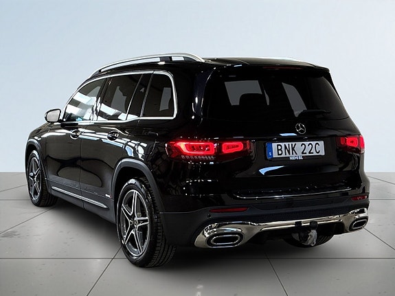 Mercedes-Benz GLB200 5 of 23