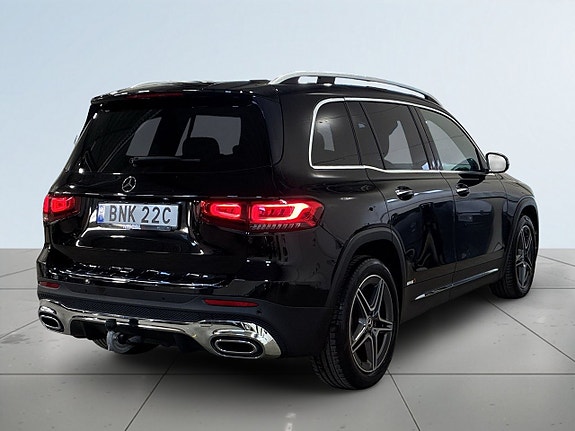 Mercedes-Benz GLB200 6 of 23