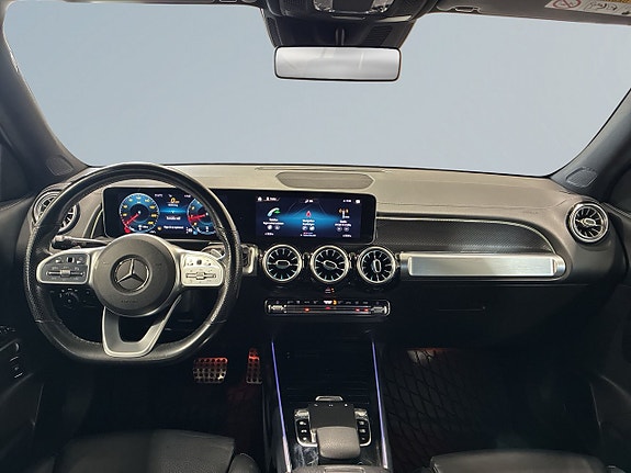 Mercedes-Benz GLB200 8 of 23