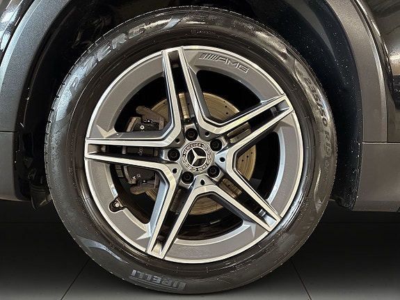 Mercedes-Benz GLB200 14 of 23
