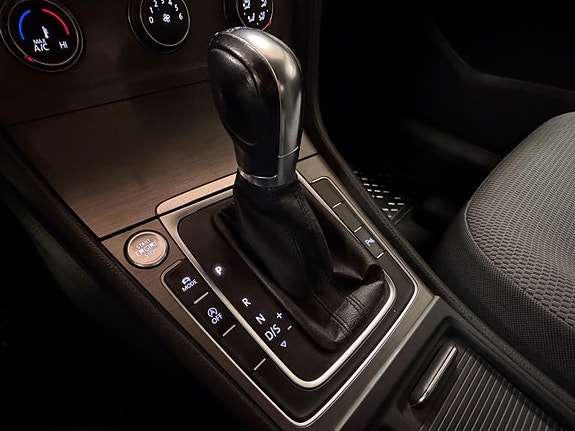 Volkswagen Golf I 18 of 27