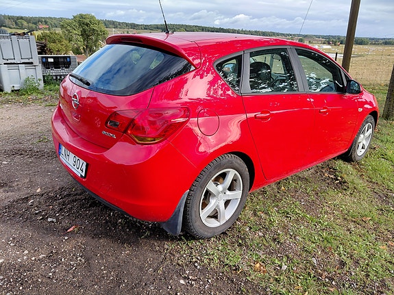 Opel Astra 3 of 5