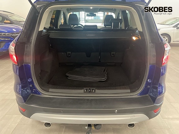 Ford Kuga 15 of 18