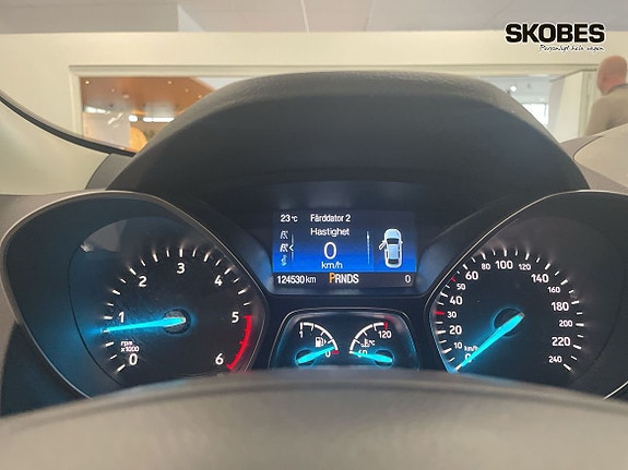 Ford Kuga 12 of 18