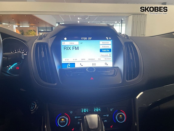 Ford Kuga 13 of 18