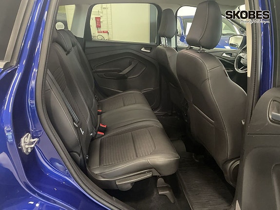 Ford Kuga 9 of 18