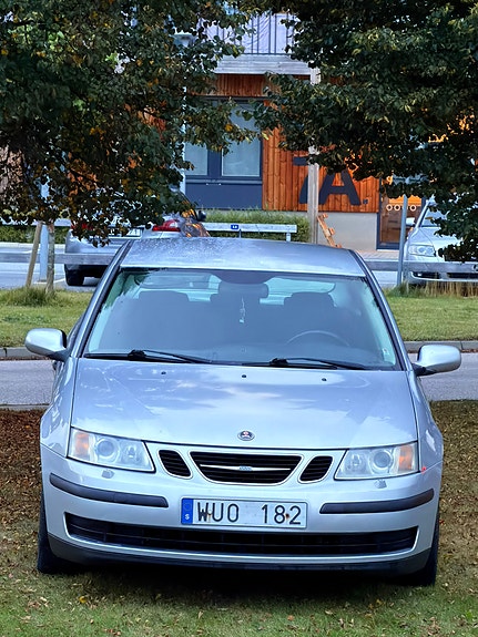 Saab 9-3 4 of 8