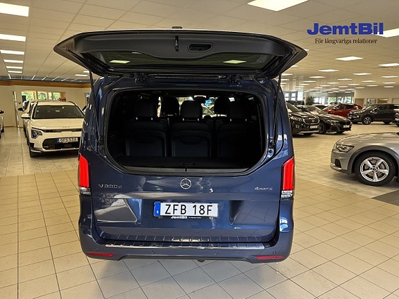 Mercedes-Benz Vito 108 8 of 16