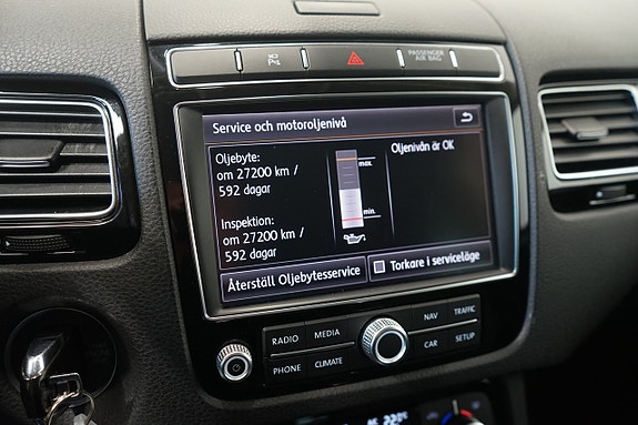 Volkswagen Touareg 8 of 14