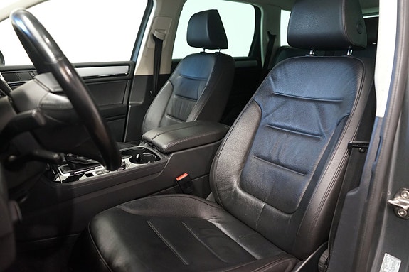 Volkswagen Touareg 11 of 14