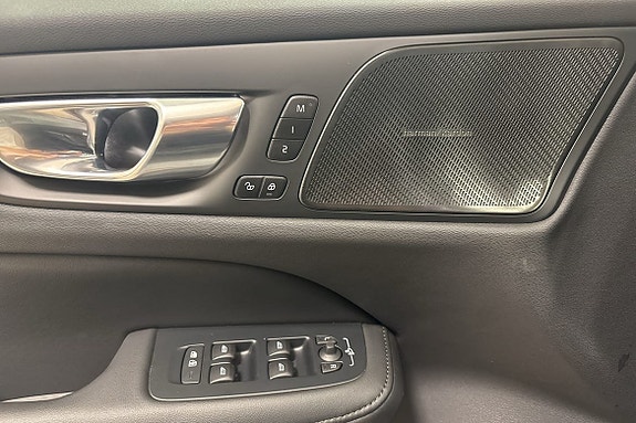 Volvo V60 18 of 22