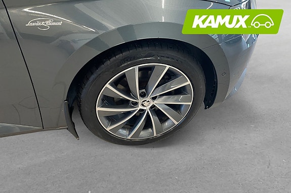 Skoda Superb 8 of 26