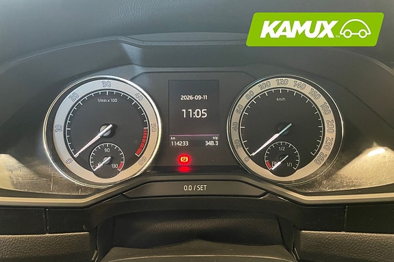 Skoda Superb 12 of 26