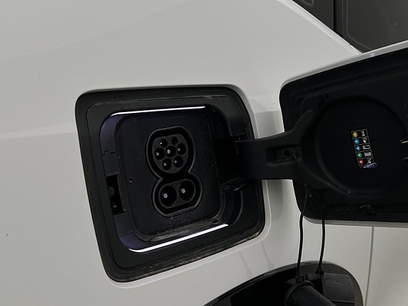 BMW i3s 12 of 30