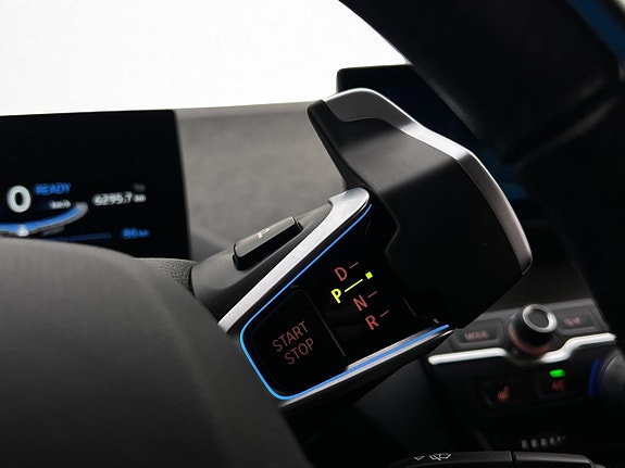 BMW i3s 25 of 30