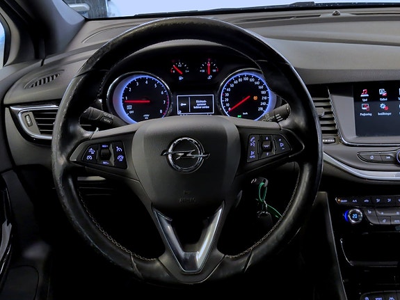 Opel Astra 9 of 16