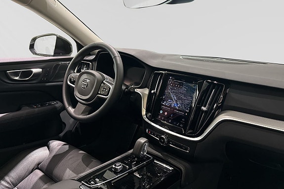 Volvo V60 10 of 15