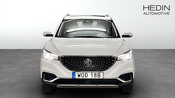 MG ZS 8 of 9