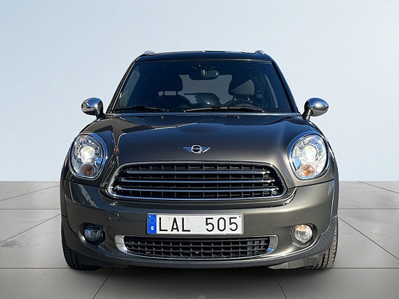 MINI Countryman Cooper 2 of 18