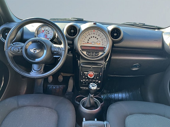 MINI Countryman Cooper 8 of 18