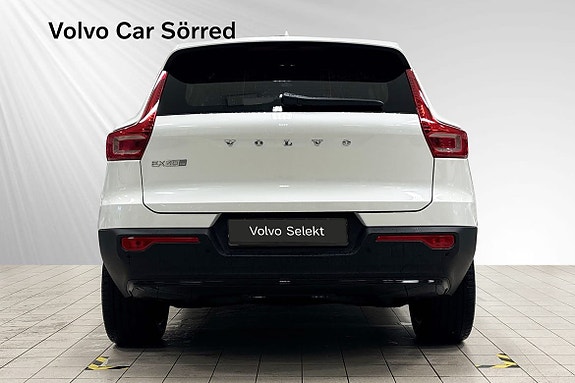 Volvo EX40 5 of 21