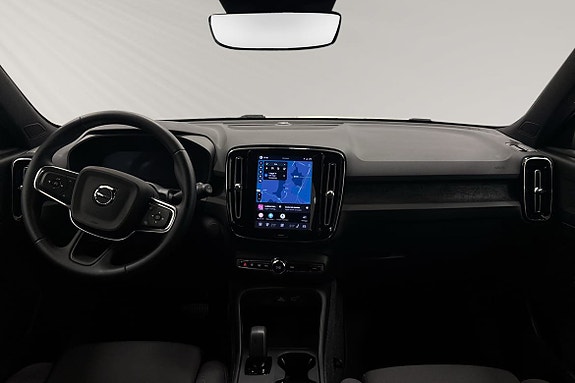 Volvo EX40 9 of 21