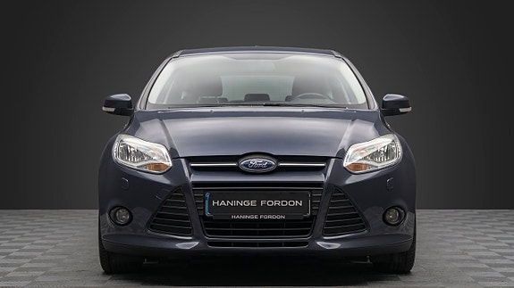 Ford Focus 2 of 17