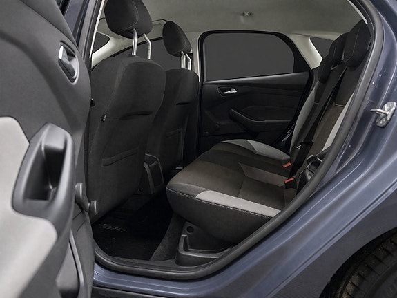 Ford Focus 16 of 17