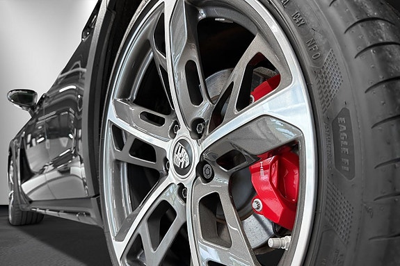 Porsche Taycan 4S 13 of 20
