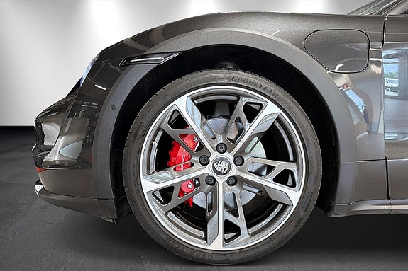 Porsche Taycan 4S 20 of 20