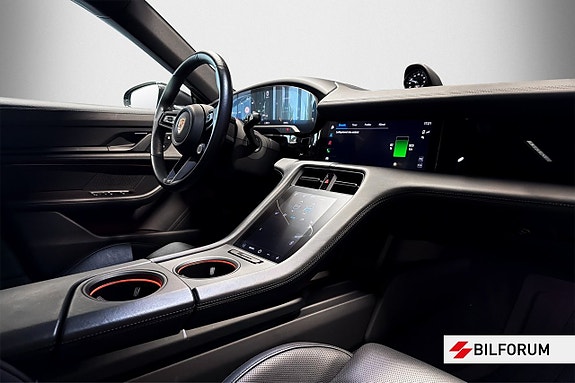 Porsche Taycan 4S 7 of 20