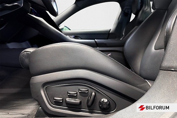 Porsche Taycan 4S 18 of 20