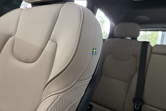 Volvo XC60 20 of 30