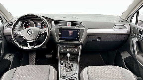 Volkswagen Tiguan 4 of 9