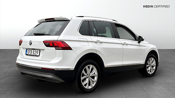 Volkswagen Tiguan 2 of 9