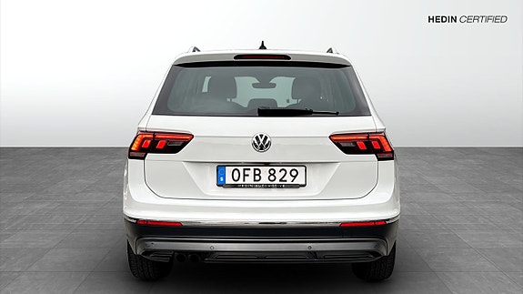 Volkswagen Tiguan 7 of 9