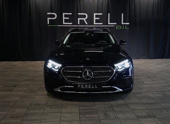 Mercedes-Benz E300 de 5 of 27