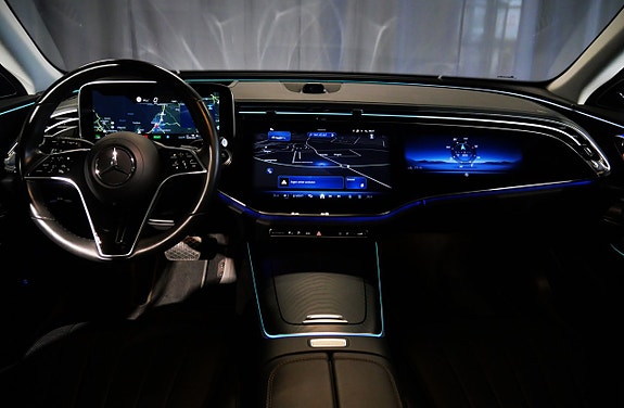 Mercedes-Benz E300 de 10 of 27