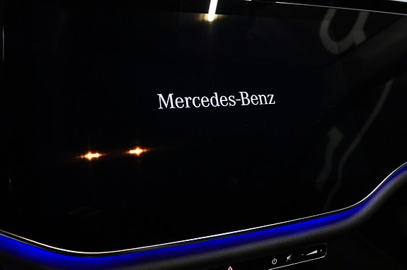 Mercedes-Benz E300 de 12 of 27
