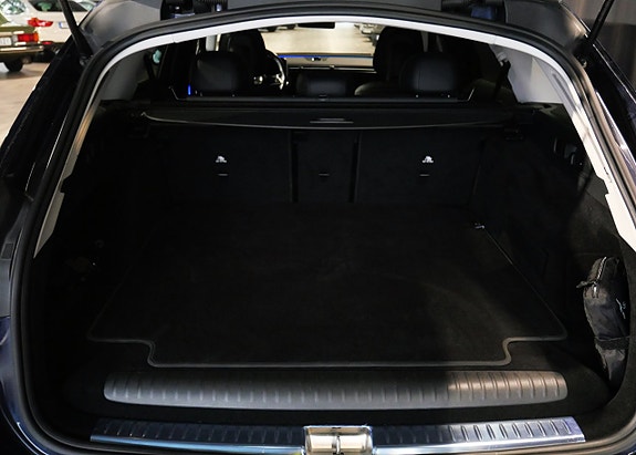 Mercedes-Benz E300 de 24 of 27