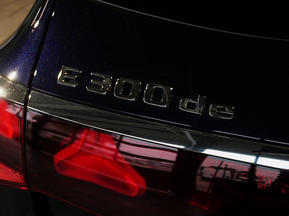 Mercedes-Benz E300 de 26 of 27