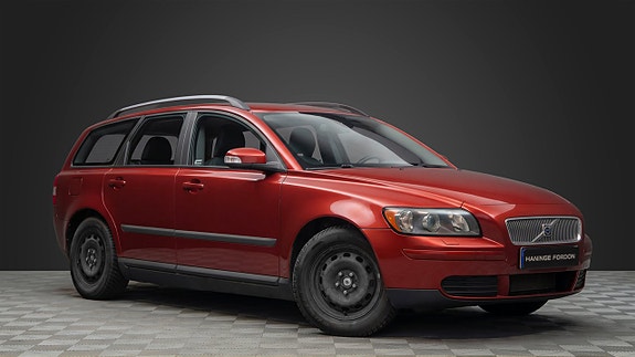 Volvo V50 3 of 16
