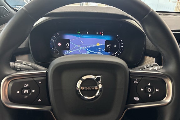 Volvo XC40 21 of 24