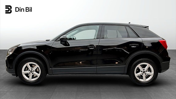Audi Q2 2 of 15