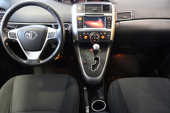 Toyota Verso 9 of 15