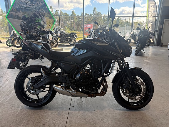 Kawasaki Z650 S Sportpaket 165 mil - Köp Online 17 of 17