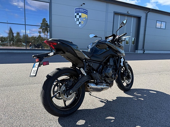 Kawasaki Z650 S Sportpaket 165 mil - Köp Online 2 of 17